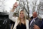 Lisse 9 april 2016
Doop van tulip Estavana Polman in de keukenhof. Estavana is de nieuwe vriendin van Rafael v d Vaart. Haar ouders zijn ook aanwezig.