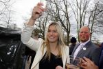 Lisse 9 april 2016
Doop van tulip Estavana Polman in de keukenhof. Estavana is de nieuwe vriendin van Rafael v d Vaart. Haar ouders zijn ook aanwezig.