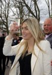 Lisse 9 april 2016
Doop van tulip Estavana Polman in de keukenhof. Estavana is de nieuwe vriendin van Rafael v d Vaart. Haar ouders zijn ook aanwezig.