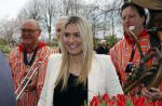 Lisse 9 april 2016
Doop van tulip Estavana Polman in de keukenhof. Estavana is de nieuwe vriendin van Rafael v d Vaart. Haar ouders zijn ook aanwezig.