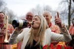 Lisse 9 april 2016
Doop van tulip Estavana Polman in de keukenhof. Estavana is de nieuwe vriendin van Rafael v d Vaart. Haar ouders zijn ook aanwezig.