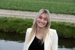 Lisse 9 april 2016
Doop van tulip Estavana Polman in de keukenhof. Estavana is de nieuwe vriendin van Rafael v d Vaart. Haar ouders zijn ook aanwezig.