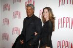 Amsterdam 10 maart 2016
Premiere Pippin in carre. Frank Rijkaard met zijn vrouw