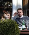 Amsterdam 17 maart 2016.
Georgina Verbaan en Patrick Martens op terras in Amsterdam.