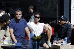 Amsterdam 10 april 2016
vlnr Achmed Akkabi Sef Geza Weisz en Gio op terras