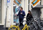 Amsterdam 23 maart 2016 
Gijs Staverman met (een) vriendin op de fiets in Amsterdam.