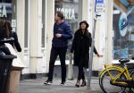 Amsterdam 23 maart 2016 
Gijs Staverman met (een) vriendin op de fiets in Amsterdam.