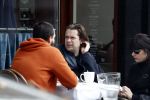 Amsterdam 14 april 2016
Hans Teeuwen met zijn vriendin en een kennis op terras.