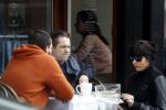Amsterdam 14 april 2016
Hans Teeuwen met zijn vriendin en een kennis op terras.