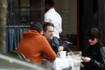 Amsterdam 14 april 2016
Hans Teeuwen met zijn vriendin en een kennis op terras.