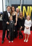 Amsterdam 8 mei 2014
Premiere van de musical Anne (Frank) in het speciaal daarvoor gebouwde theater. Koning Willem Alexander is bij de premiere aanwezig. Michiel Mol met vriendin Marlous Mens en kinderen