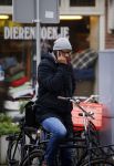 Amsterdam 11 maart 2016
Jimmy Geduld bellend op straat.