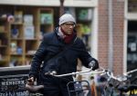 Amsterdam 11 maart 2016
Jimmy Geduld bellend op straat.