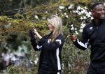 Rotterdam 13 april 2016
Life after Football LAF Voet golf met oa Eljero Elia Najib Amhali Pierre v Hooijdonk Fajah Lourens Joelle Witschge Ramon Beuk Evgeniy Levchencko Michael Mols Romano Denneboom Kahlid Boularouz en de organisatoren Regi Blinker enSoufian Asafiati