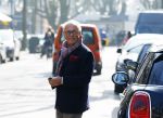 Amsterdam 12 maart 2016 
Joop Braakhekke met zijn mini cooper in Amsterdam zuid.