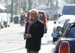 Amsterdam 12 maart 2016 
Joop Braakhekke met zijn mini cooper in Amsterdam zuid.