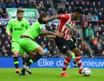 Eindhoven, 20 Maart 2016 Kompetitiewedstrijd PSV-AJAX, eindstand 0-2
Jurgen Locadia  in duel met Mitchell Dijks