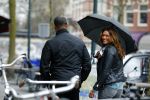Amsterdam 22 maart 2016 
Ruud Gullit met zijn vriendin Karin de Rooij in Amsterdam zuid
