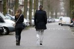 Amsterdam 22 maart 2016 
Kevin Strootman met zijn vriendin Thara Pols op de cornelis schuytstraat