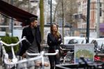 Amsterdam 22 maart 2016 
Kevin Strootman met zijn vriendin Thara Pols op de cornelis schuytstraat