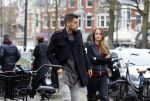 Amsterdam 22 maart 2016 
Kevin Strootman met zijn vriendin Thara Pols op de cornelis schuytstraat