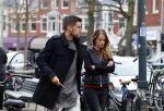 Amsterdam 22 maart 2016 
Kevin Strootman met zijn vriendin Thara Pols op de cornelis schuytstraat