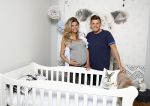 Hilversum 14 april 2016
Jaap Reesema en zijn zwangere vriendin Kim Kotter in de babykamer.
