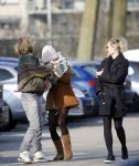 Amsterdam 12 maart 2016 
Lauren Verster met haar nieuwe vriend Jasper Diepeveen en Kimberley Klaver bij de bosbaan.