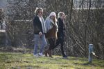 Amsterdam 12 maart 2016 
Lauren Verster met haar nieuwe vriend Jasper Diepeveen en Kimberley Klaver bij de bosbaan.