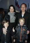 Amsterdam 17 maart 2016
Premiere circus du soleil bij amsterdam arena.
Liesbeth Staats, partner Jasper Henderson en kinderen David en Louis