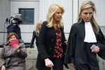 Amsterdam 5 april 2016
Rechtszaak Arrold v d Hurk bijgestaan door Peter Plasman tegen Miljoenenjacht. Linda de Mol werd gehoord als getuige. De dochter van Anita Meijer Patty de Leeuwe was advocaat van Linda.
De rechtszaak was in de rechtbank op de parnassusweg. Xenia Kasper ( manager linda) is er ook bij.