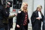 Amsterdam 5 april 2016
Rechtszaak Arrold v d Hurk bijgestaan door Peter Plasman tegen Miljoenenjacht. Linda de Mol werd gehoord als getuige. De dochter van Anita Meijer Patty de Leeuwe was advocaat van Linda.
De rechtszaak was in de rechtbank op de parnassusweg. Xenia Kasper ( manager linda) is er ook bij.