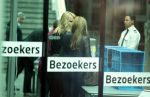 Amsterdam 5 april 2016
Rechtszaak Arrold v d Hurk bijgestaan door Peter Plasman tegen Miljoenenjacht. Linda de Mol werd gehoord als getuige. De dochter van Anita Meijer Patty de Leeuwe was advocaat van Linda.
De rechtszaak was in de rechtbank op de parnassusweg. Xenia Kasper ( manager linda) is er ook bij.