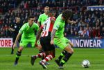 Eindhoven, 20 Maart 2016 Kompetitiewedstrijd PSV-AJAX, eindstand 0-2
Luciano Narsingh in duel met Mitchell Dijks