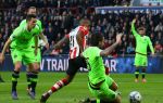 Eindhoven, 20 Maart 2016 Kompetitiewedstrijd PSV-AJAX, eindstand 0-2
Luciano Narsingh in duel met Mitchell Dijks