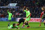 Eindhoven, 20 Maart 2016 Kompetitiewedstrijd PSV-AJAX, eindstand 0-2
Luciano Narsingh in duel met Mitchell Dijks