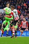 Eindhoven, 20 Maart 2016 Kompetitiewedstrijd PSV-AJAX, eindstand 0-2
Luuk de Jong in duel met Joel Velman