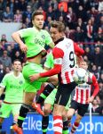 Eindhoven, 20 Maart 2016
Kompetitiewedstrijd PSV-AJAX, eindstand 0-2
Luuk de Jong in duel met Mitchell Dijks