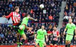 Eindhoven, 20 Maart 2016
Kompetitiewedstrijd PSV-AJAX, eindstand 0-2
Luuk de Jong in duel met Mitchell Dijks