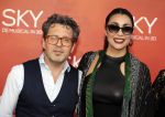 Amsterdam  3 april 2016
Premiere musical Sky in het Amsterdam theater.
Suzanne en Monique Klemann met partners