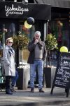 Amsterdam 12 maart 2016 
Nina Brink met dochter kleinzoon en Pieter Storms in Amsterdam zuid.