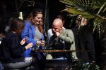 Amsterdam 10 april 2016
Oscar Aerts met zijn zwangere vriendin Jessica en nog een kennis op terras.