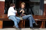 Amsterdam 9 april 2016 
Paulien Huizinga met goede kennis Olivier Varossieau op terras
