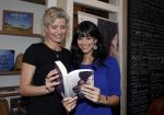 Amsterdam 21 maart 2016 
Boekpresentatie Patricia Snel. ( de pianist) Sandra Schuurhof ontvangt het eerste exemplaar. De presentatie was in hotel de Hallen.