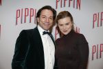 Amsterdam 10 maart 2016
Premiere Pippin in carre. Spiros met een vriendin