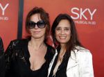 Amsterdam  3 april 2016
Premiere musical Sky in het Amsterdam theater.
Suzanne en Monique Klemann met partners