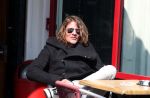 Amsterdam 11 april 2016 
Tygo Gernandt op terras in het zonnetje