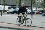 Amsterdam 20 maart 2016 
Wim Kieft op de fiets in Amsterdam rivierenbuurt