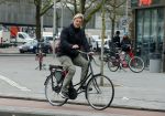 Amsterdam 20 maart 2016 
Wim Kieft op de fiets in Amsterdam rivierenbuurt