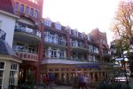 Laren 3 NOVEMBER 2001
 Nieuwe penthouse van Bart de Graaff
Peter Smulders bv